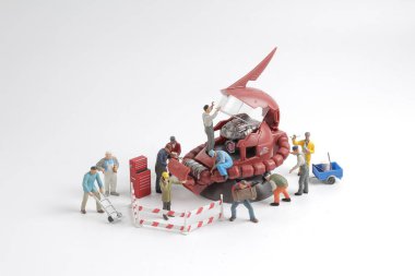 alt şekil mobil uyacak şekilde kontrol ediyor 