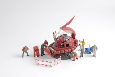 alt şekil mobil uyacak şekilde kontrol ediyor 