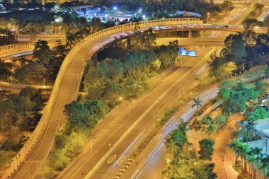 Po Shun yola Tko gece 