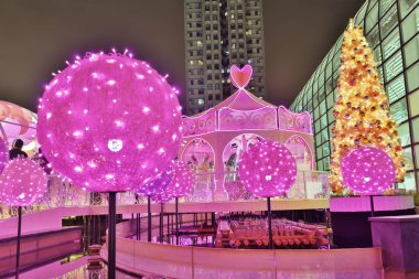 Noel Fuarı Shatin şehir plaza 2017 yanar