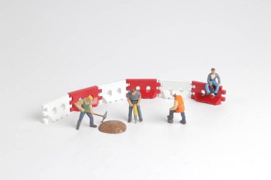 iş yerinde küçük işçi alay 