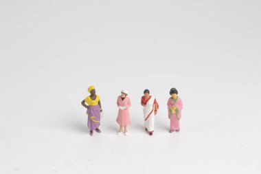  Oyuncak, insan mini isimlerinden grup