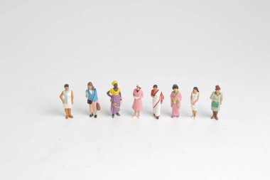  Oyuncak, insan mini isimlerinden grup