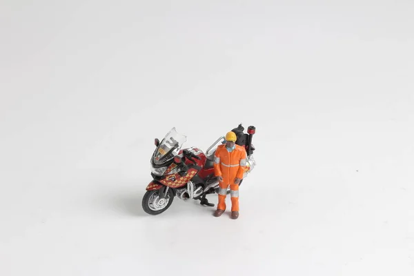 A resposta de alarme de resgate da bicicleta de incêndio — Fotografia de Stock
