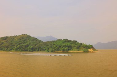 Güneş panelleri su Plover koyu rezervuar