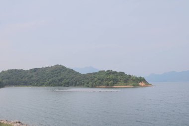 Güneş panelleri su Plover koyu rezervuar