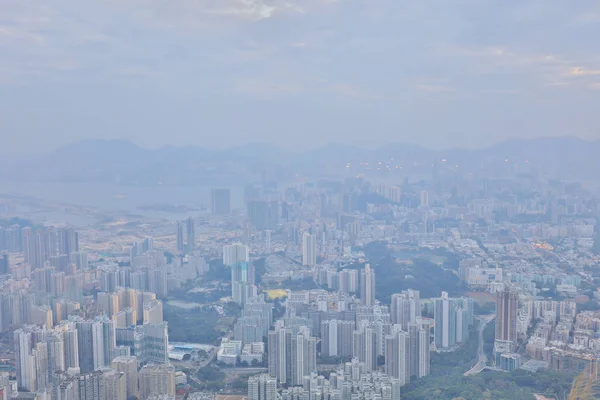 Vue de la ville urbaine de Hong Kong au rocher lion — Photo