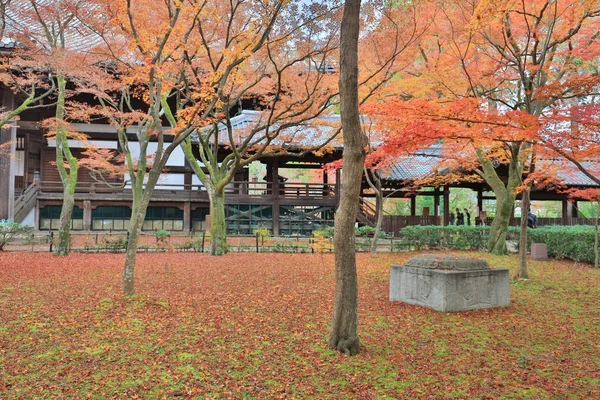 El jardín Shinsho gokuraku ji en otoño —  Fotos de Stock