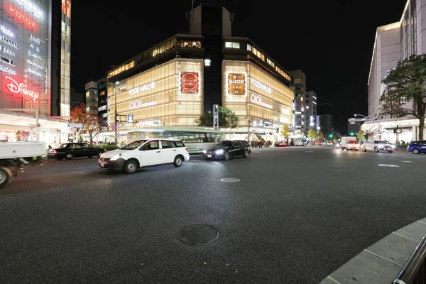 Shijo Straße in Kyoto. Einkaufsviertel in Kyoto — Stockfoto