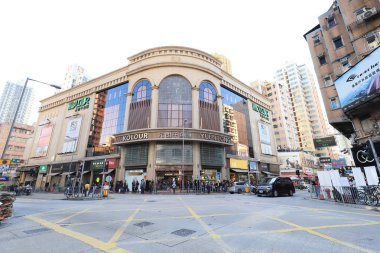 Yuen Kau Yuk yola uzun at 2018