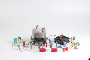 mühendis işçilerin grup Cpu yüklemekte olduğunuz