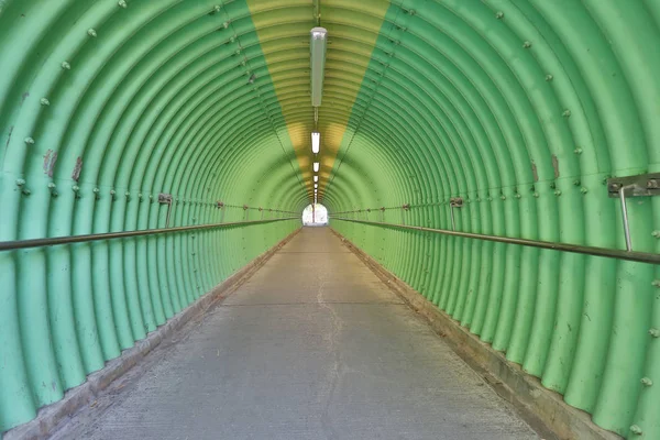 Profundo Cor Verde Túnel Horror Sentir — Fotografia de Stock