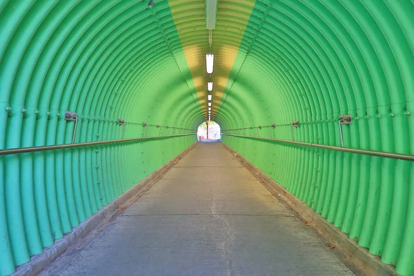 Profondeur Tunnel Couleur Verte Sensation Horreur — Photo
