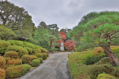 Budist tapınağında Chion 'da yuzen en bahçesinde görüntüle. 