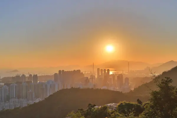 昂船洲大桥与美丽的日落香港 — 图库照片