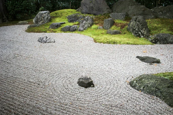 Der Shinsho Gokuraku ji Steingarten — Stockfoto