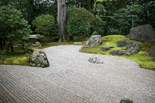 O jardim de pedra de Shinsho gokuraku ji — Fotografia de Stock