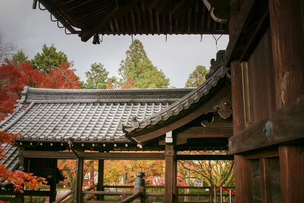 Πτώση του Shinsho gokuraku ji στο Κιότο — Φωτογραφία Αρχείου