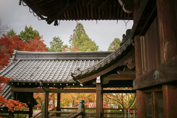 Le Shinsho gokuraku ji à la chute kyoto — Photo