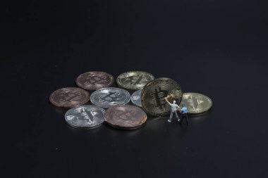 hacker bitcoins ile şekil polis yakalamak 
