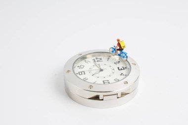 şekil binmek bisiklet sırt çantası ile saati