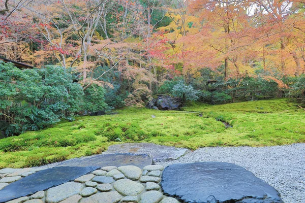 Jardim de outono de templo de Rurikoin, kyoto, japão — Fotografia de Stock