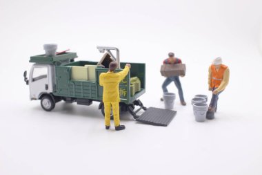 mal kamyondan hareketli bir mini figür