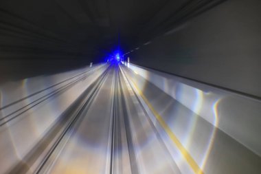 Tren tüneli ılımlı Hareket Bulanıklığı ile taşıma