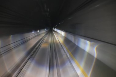 Tren tüneli ılımlı Hareket Bulanıklığı ile taşıma