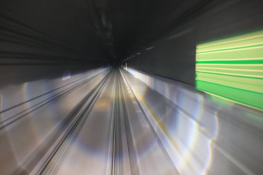 Tren tüneli ılımlı Hareket Bulanıklığı ile taşıma