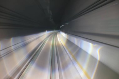 Tren tüneli ılımlı Hareket Bulanıklığı ile taşıma