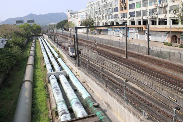 홍콩에도 시간을 통해 열차의 철도 — 스톡 사진