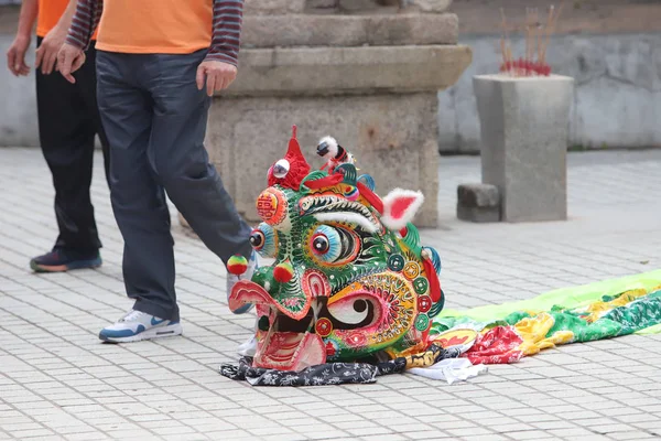 Une danse qilin au Temple Tin Hau hk — Photo