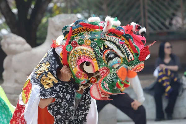 Ένας χορός qilin στο ναό Tin Hau hk — Φωτογραφία Αρχείου