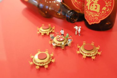  minyatür dünyasında alay