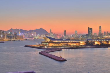 Victoria Limanı üzerinden günbatımı Kt görüntülendi