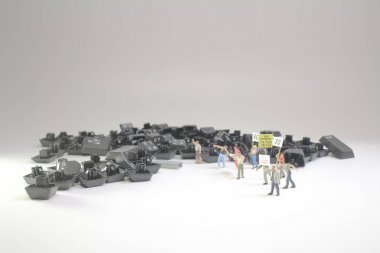 Polis Strasbourg sokakları karşı protestolar doğru seyir