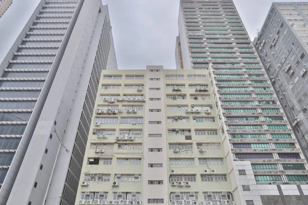Um edifício da indústria na área de negócios hong kong — Fotografia de Stock