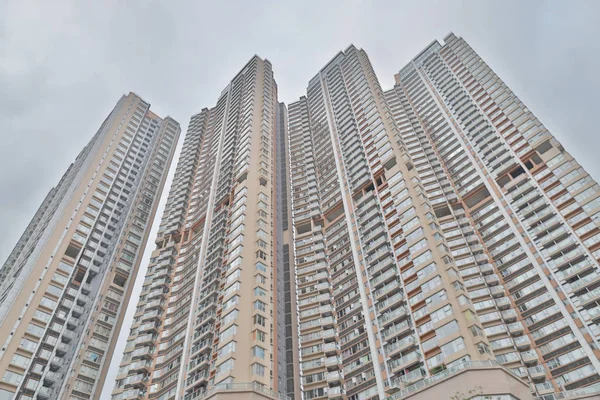 O edifício de apartamento moderno no lado de kowloon — Fotografia de Stock