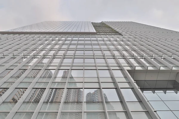 Skyscraper dans le centre-ville de Hong Kong. Gros plan — Photo