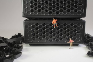 bir Mini dağcılardan nesneyi tırmanma