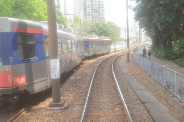 O trânsito ferroviário ligeiro do comboio LRT . — Fotografia de Stock