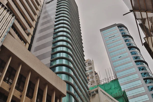 Un moderno edificio de oficinas en el centro de Hong Kong . —  Fotos de Stock