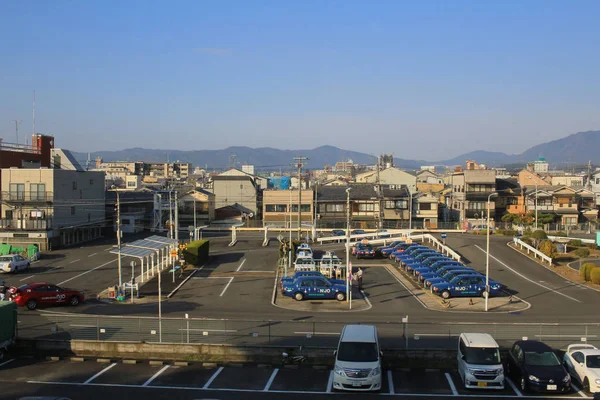 Kyoto Sanin ana hattı üzerinden pencereden görüntüleme