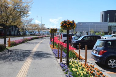 Jr demiryolu Hakodate istasyonu önünde. Hakodate, Hokkaido Adası 'nın en güneyinde yer almaktadır..