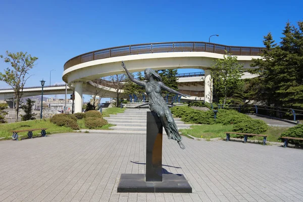 Памятник Рядом Мемориальным Кораблем Музеем Mashu Maru Хакодате Хоккайдо Япония — стоковое фото