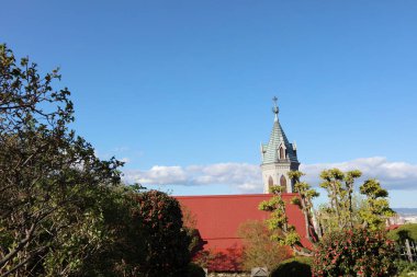 Katolik Kilisesi ve MOTOMACHI bölge cityscape. Hokkaido