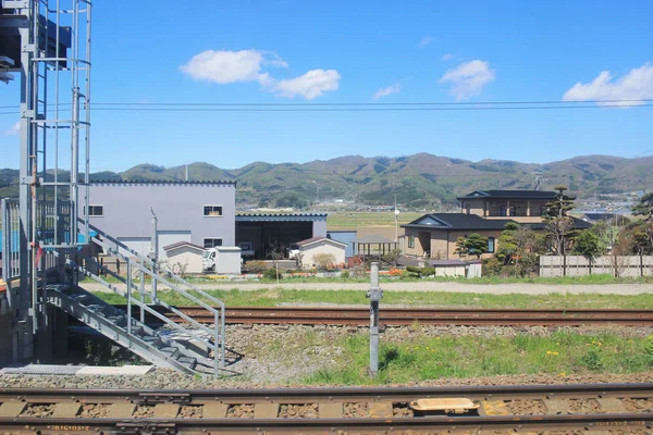 从札幌到函馆的火车窗观 — 图库照片