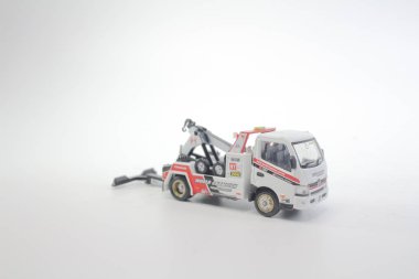 oyuncak iki kamyon araba modeli 