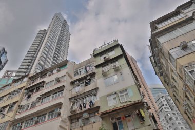 hk 'nin orta seviyesindeki bir konut binası